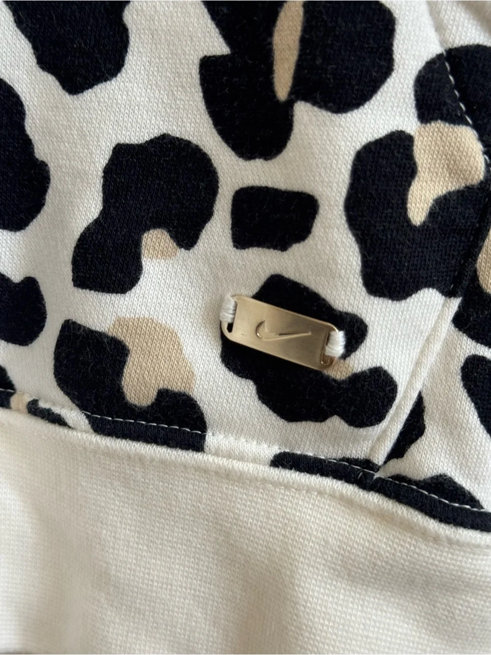 Nike Sportswear Club Fleece Women's Leopard Print Hoodie Gold Logo Size L